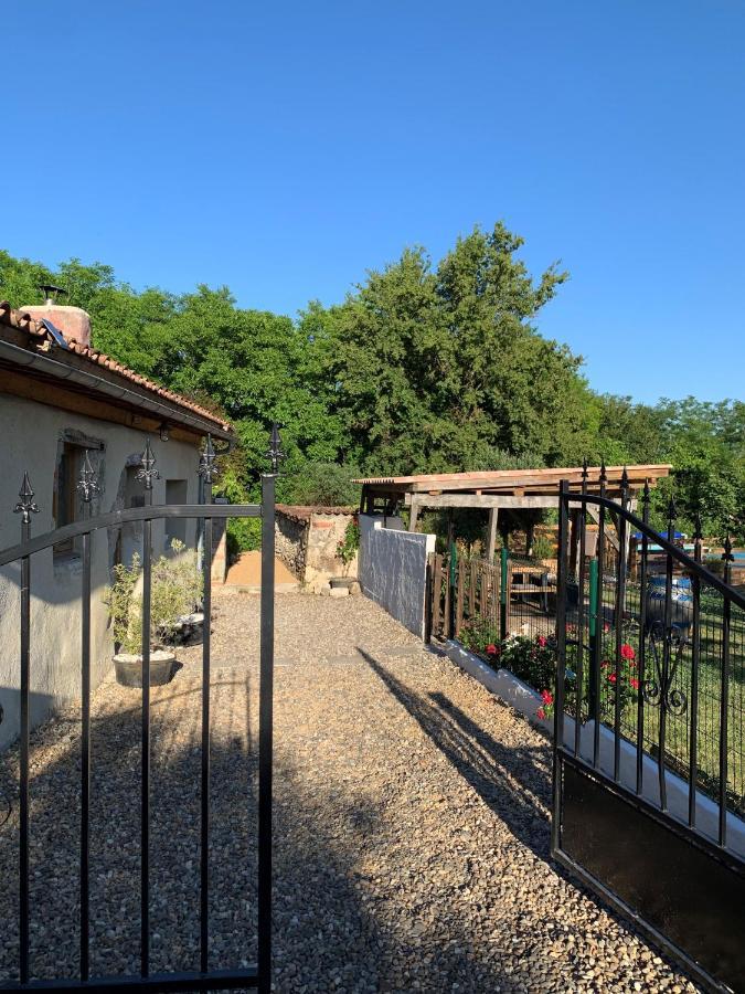 Gites De Verger, Stylish Self Catering Cottages In Sos Екстер'єр фото